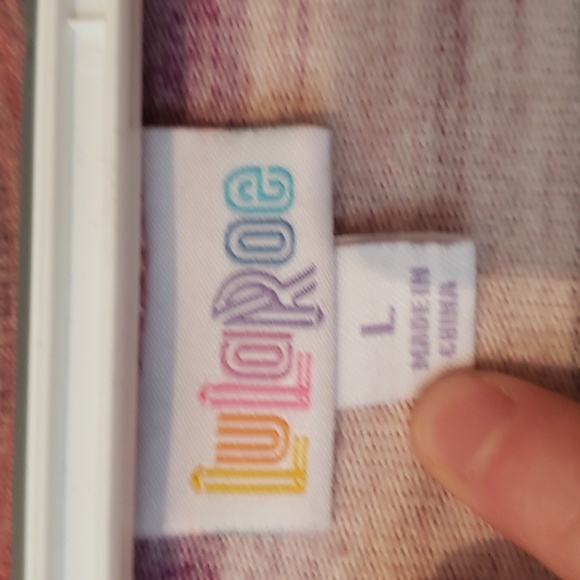 LuLaRoe Sz L Women's Purple Striped Vneck Long Sleeve Elizabeth Tunic Shirt - Picture 2 of 3